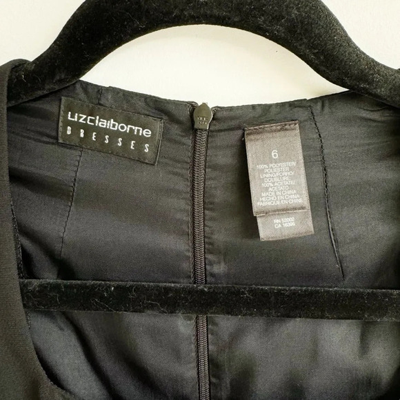 🖤 Vintage Liz Claiborne Black Dress – Classic Square Neck Midi (6) - Picture 8 of 8